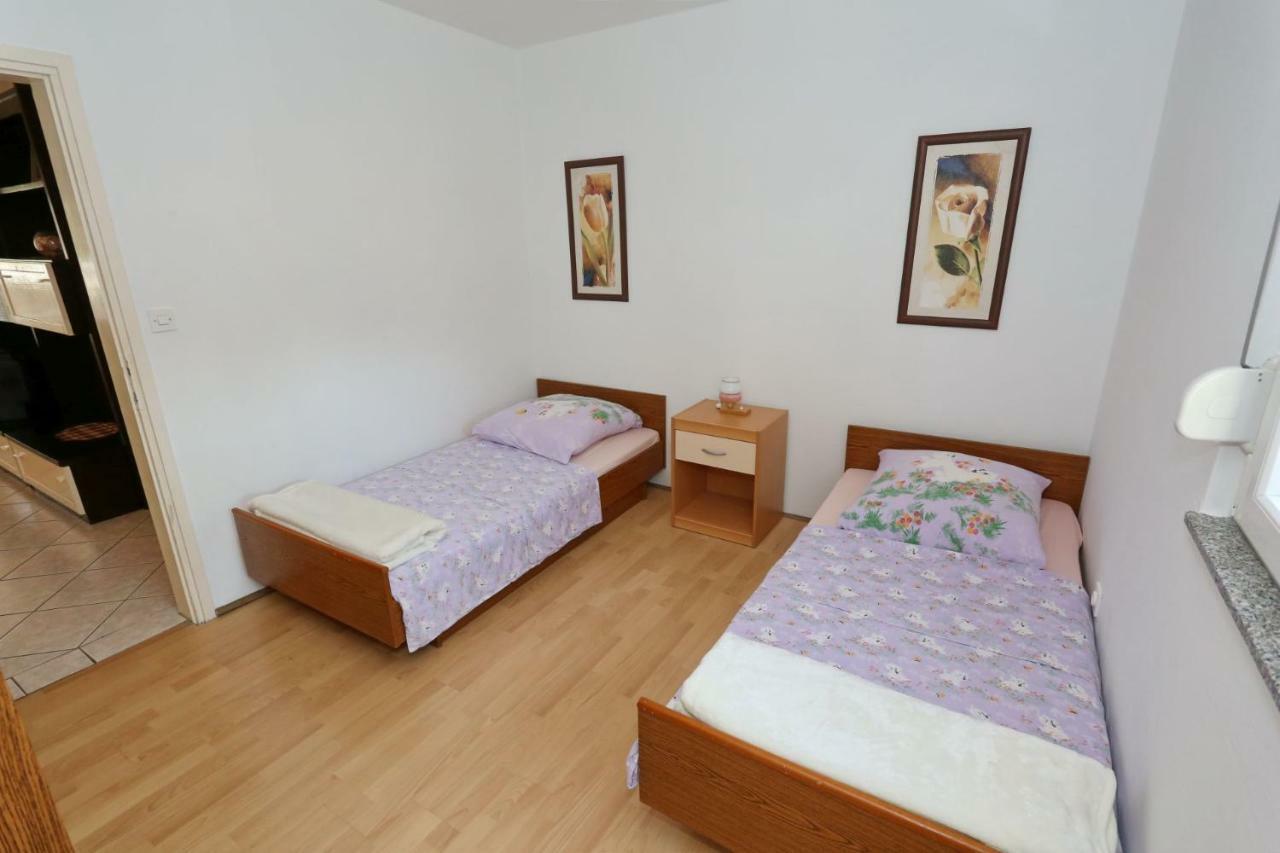 Villa Neyla Vir Luaran gambar